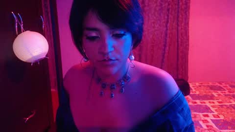 lillith online show from April 22, 2026, 4:37 am