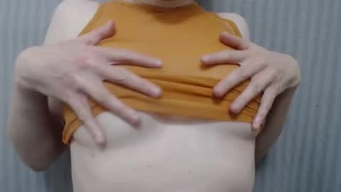 Snapshot of lillkit chatting on December 10, 2024, 11:19 pm Lilu online show from December 10, 2024, 11:19 pm