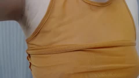 Snapshot of lillkit chatting on December 17, 2024, 11:27 pm Lilu online show from December 17, 2024, 11:27 pm