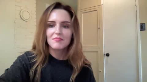 lilly_adams88 online show from April 24, 2026, 8:55 pm