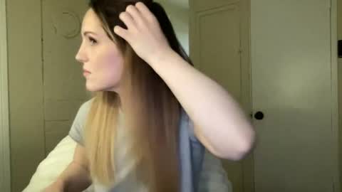 Snapshot of lilly_adams88 chatting on June 11, 2026, 2:53 am lilly_adams88 online show from June 11, 2026, 2:53 am