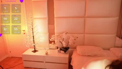 Snapshot of lilly_colins chatting on June 23, 2026, 9:02 pm Lilly Colins online show from June 23, 2026, 9:02 pm
