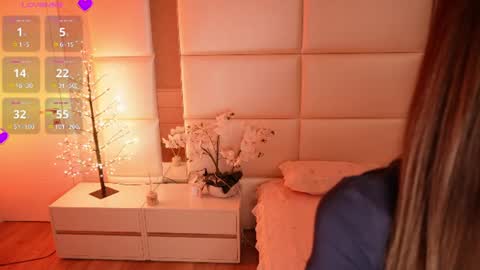 Snapshot of lilly_colins chatting on June 28, 2026, 8:26 pm Lilly Colins online show from June 28, 2026, 8:26 pm