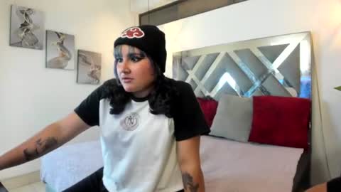 Snapshot of lilly_foxxy chatting on August 7, 2026, 11:12 am online show from August 7, 2026, 11:12 am