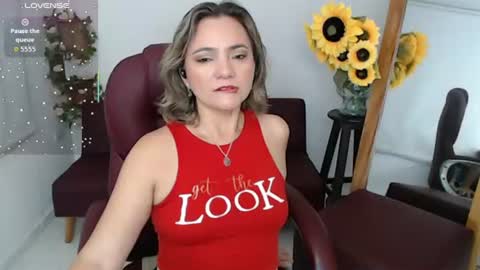 Snapshot of lilly_milf chatting on July 28, 2026, 2:35 pm Lilly online show from July 28, 2026, 2:35 pm