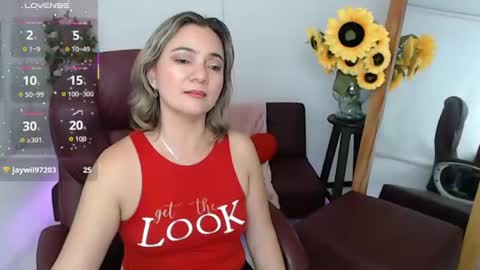 Snapshot of lilly_milf chatting on July 28, 2026, 8:52 pm Lilly online show from July 28, 2026, 8:52 pm