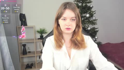 Snapshot of lilly_pretty_love chatting on December 28, 2024, 2:22 am Lilly online show from December 28, 2024, 2:22 am