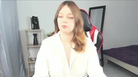 Snapshot of lilly_pretty_love chatting on February 10, 2025, 2:52 am Lilly online show from February 10, 2025, 2:52 am