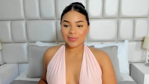 Lilly  online show from April 16, 2026, 10:01 pm