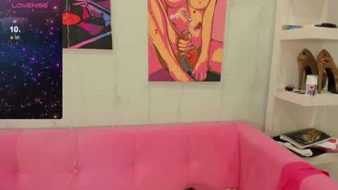 Lily online show from December 6, 2024, 5:31 am