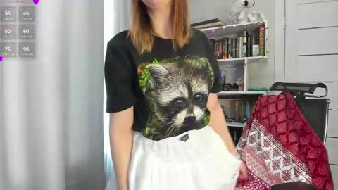 Snapshot of lillyfan_x chatting on February 24, 2025, 4:16 am LillyFan X online show from February 24, 2025, 4:16 am