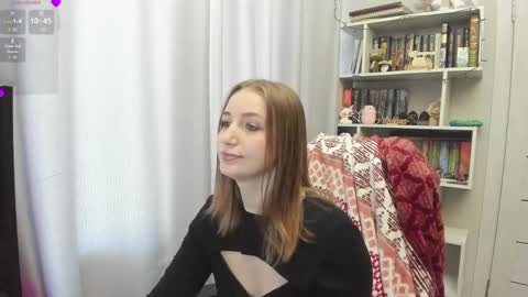 Snapshot of lillyfan_x chatting on March 9, 2025, 4:05 am LillyFan X online show from March 9, 2025, 4:05 am