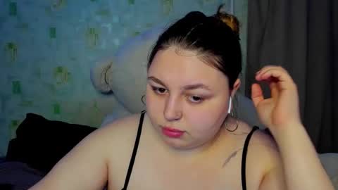 lillyhaigh online show from May 3, 2026, 11:00 pm