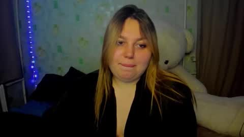 lillyhaigh online show from May 6, 2026, 12:30 am