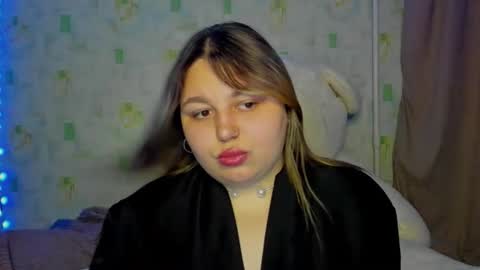 lillyhaigh online show from June 4, 2026, 6:14 pm