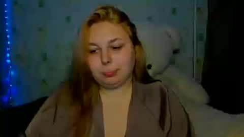lillyhaigh online show from August 3, 2026, 5:38 pm