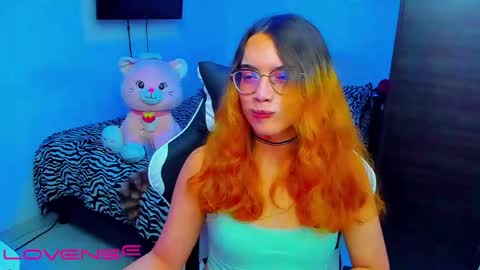 Lilly3 online show from April 11, 2026, 3:33 am