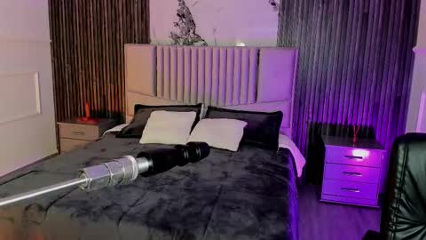 Lilly Ortiz online show from September 19, 2025, 8:20 pm