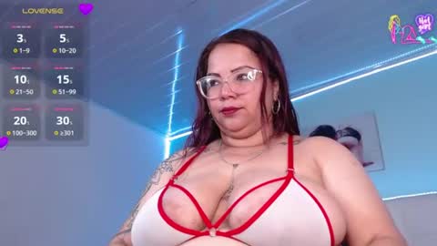 Snapshot of lillytitsxxx chatting on June 9, 2026, 1:56 pm Lilly online show from June 9, 2026, 1:56 pm