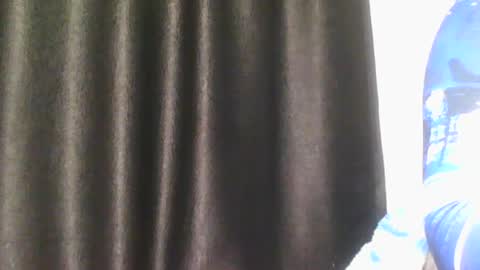 Snapshot of lillyy_y chatting on July 15, 2026, 2:06 am lillyy_y online show from July 15, 2026, 2:06 am