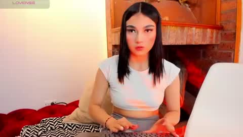 lilmei_ online show from July 22, 2026, 8:22 pm