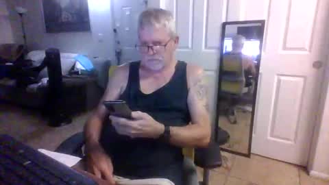 lilpackage69 online show from October 17, 2025, 2:37 am