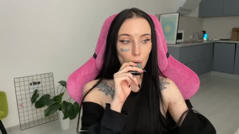 lilpresident online show from December 25, 2024, 8:50 pm