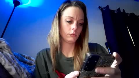 Luna online show from July 18, 2026, 11:52 pm