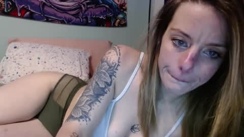 Luna online show from July 29, 2026, 2:10 am