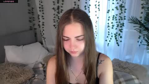 lilu__moon online show from April 1, 2026, 5:30 am