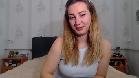 lilu_cute25 online show from April 30, 2026, 9:37 am