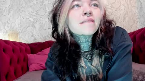 Snapshot of lilu_kayden chatting on January 4, 2025, 5:26 pm Little slave Kayden online show from January 4, 2025, 5:26 pm