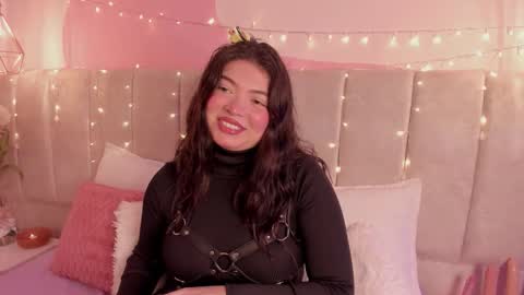 lily_cherry0 online show from November 28, 2025, 10:56 pm