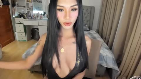 lily_cums01 online show from April 19, 2026, 5:12 pm