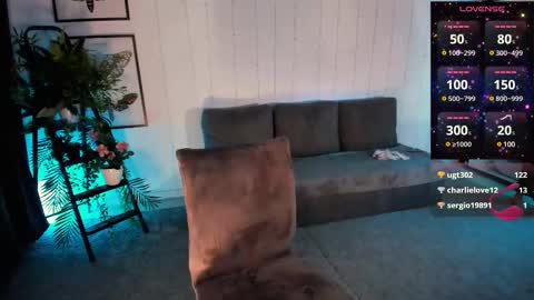 lily_dallass online show from March 9, 2025, 3:49 pm