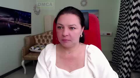 Snapshot of lily_flower7_ chatting on May 6, 2026, 4:19 am Lily online show from May 6, 2026, 4:19 am