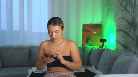 Snapshot of lily_foster_ chatting on January 26, 2025, 5:34 am Lily online show from January 26, 2025, 5:34 am