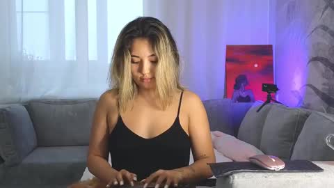 Snapshot of lily_foster_ chatting on February 13, 2025, 1:59 pm Lily online show from February 13, 2025, 1:59 pm