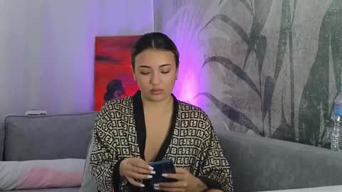Snapshot of lily_foster_ chatting on March 4, 2025, 8:13 am Lily online show from March 4, 2025, 8:13 am