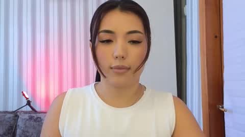 Snapshot of lily_foster_ chatting on September 10, 2025, 12:05 pm Lily online show from September 10, 2025, 12:05 pm