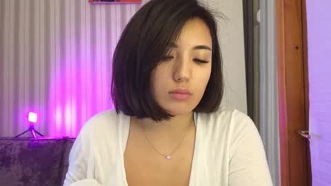 Snapshot of lily_foster_ chatting on October 8, 2025, 9:40 am Lily online show from October 8, 2025, 9:40 am