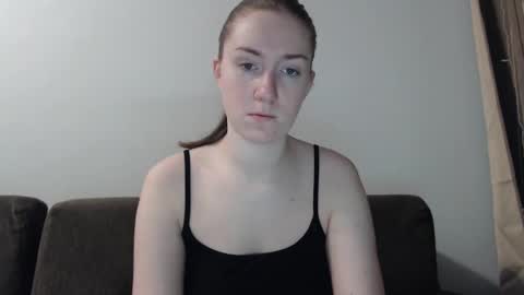 lily_love_x online show from December 20, 2024, 2:52 am