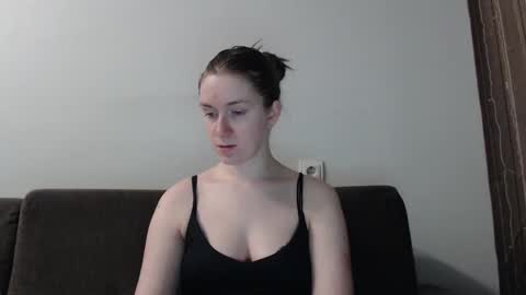 lily_love_x online show from January 13, 2025, 2:39 am