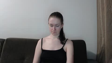 Snapshot of lily_love_x chatting on June 11, 2026, 12:32 am lily_love_x online show from June 11, 2026, 12:32 am