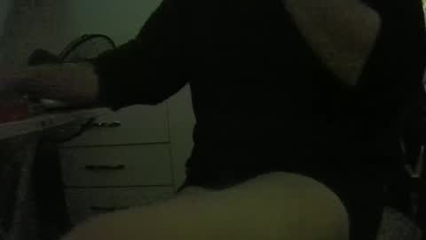 Snapshot of lily_lovelyman_ chatting on December 28, 2024, 8:37 am lily lovelyman online show from December 28, 2024, 8:37 am