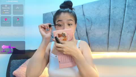 Snapshot of lily_meghan chatting on June 29, 2026, 8:20 pm LILY MEGHAN online show from June 29, 2026, 8:20 pm