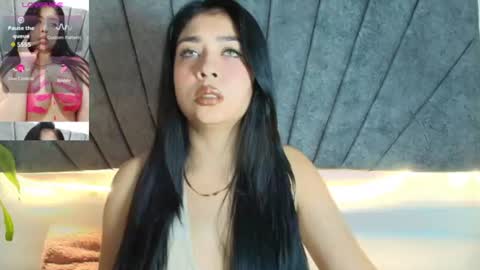 Snapshot of lily_meghan chatting on August 5, 2026, 7:49 pm LILY MEGHAN online show from August 5, 2026, 7:49 pm