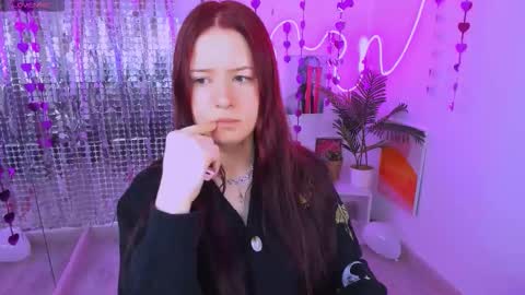 Lily online show from February 15, 2026, 7:16 am