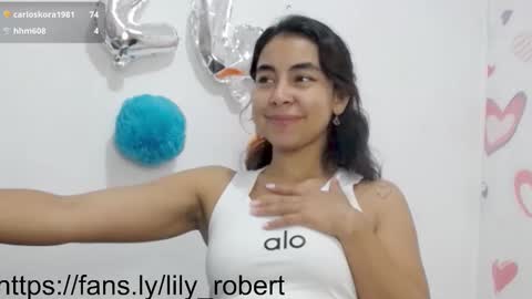 Snapshot of lily_robertss_ chatting on September 15, 2025, 3:39 am Lily Roberts online show from September 15, 2025, 3:39 am