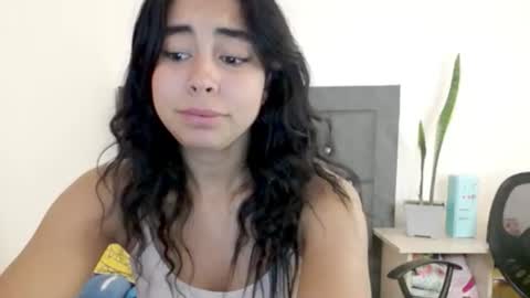 Snapshot of lily_robertss_ chatting on July 8, 2026, 10:03 pm Lily Roberts online show from July 8, 2026, 10:03 pm